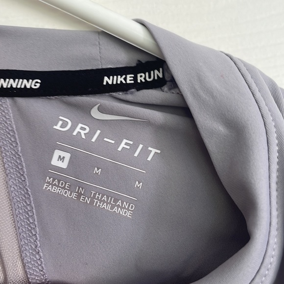 Nike Dri-Fit long sleeve running top M - Picture 4 of 4